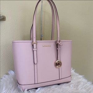 Firm ✨Micheal Kors jet set shoulder tote bag